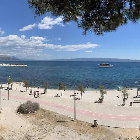 Apartment Neda - Spacious With Sea View Garden